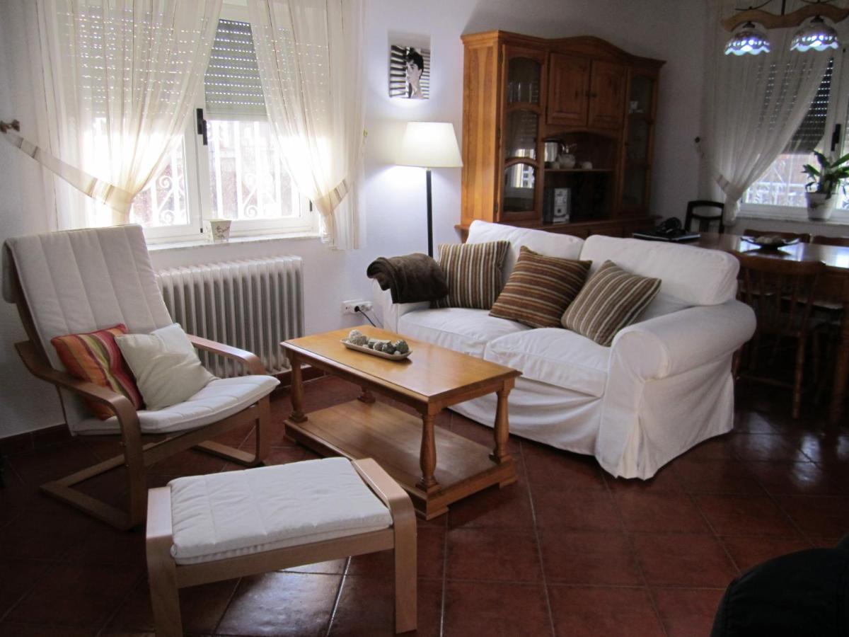 Tres Hermanos Con Piscina Privada 佩拉布若瓦 外观 照片